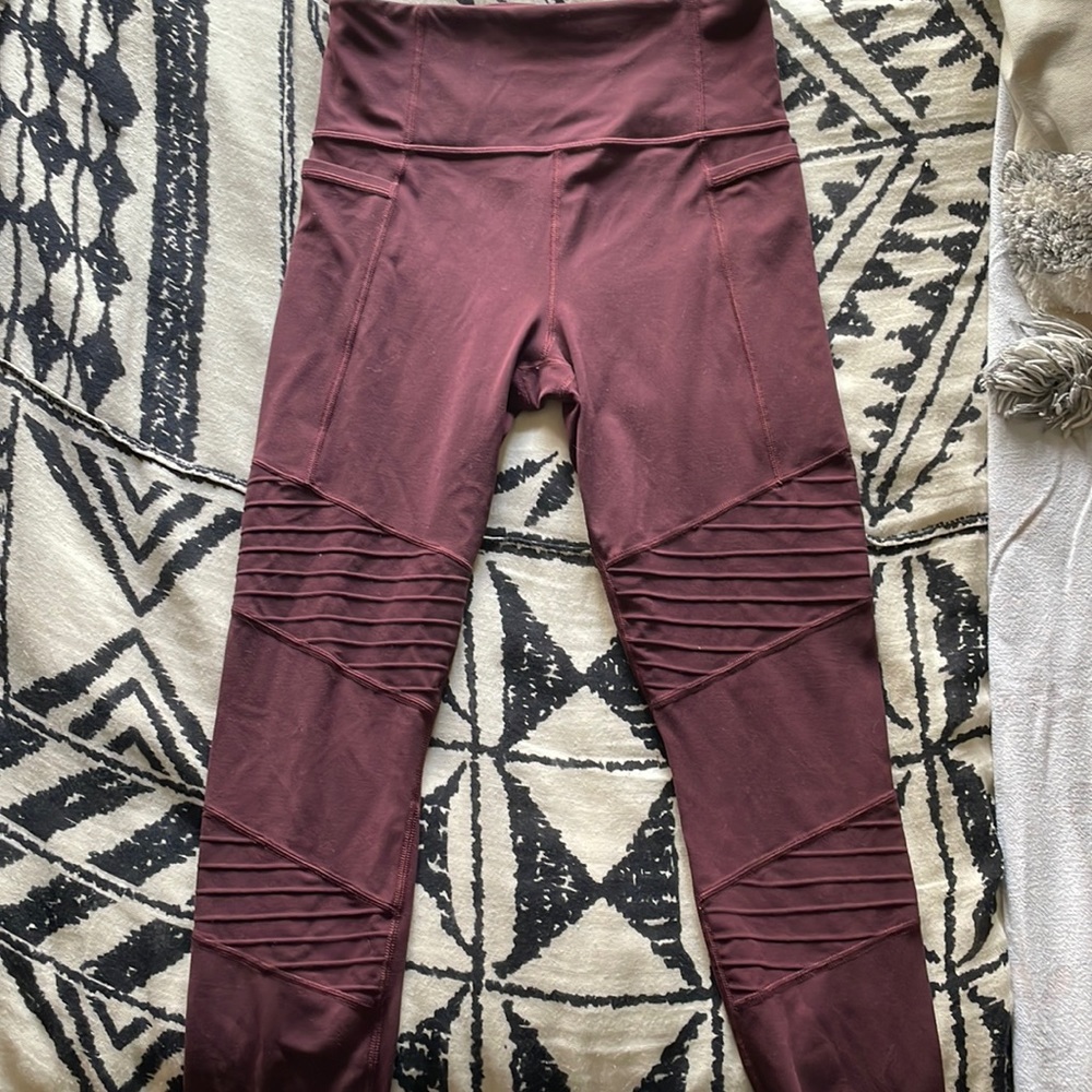 Burgundy Athleta leggings size small women’s